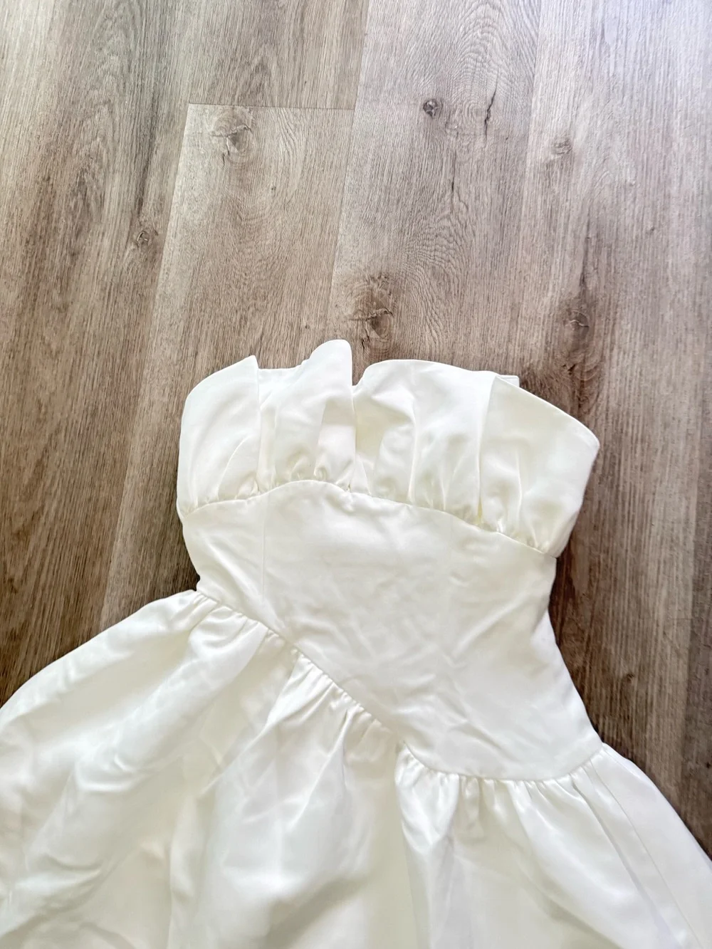 elliatt laurel white satin ruffle bust strapless bridal maxi gown dress small